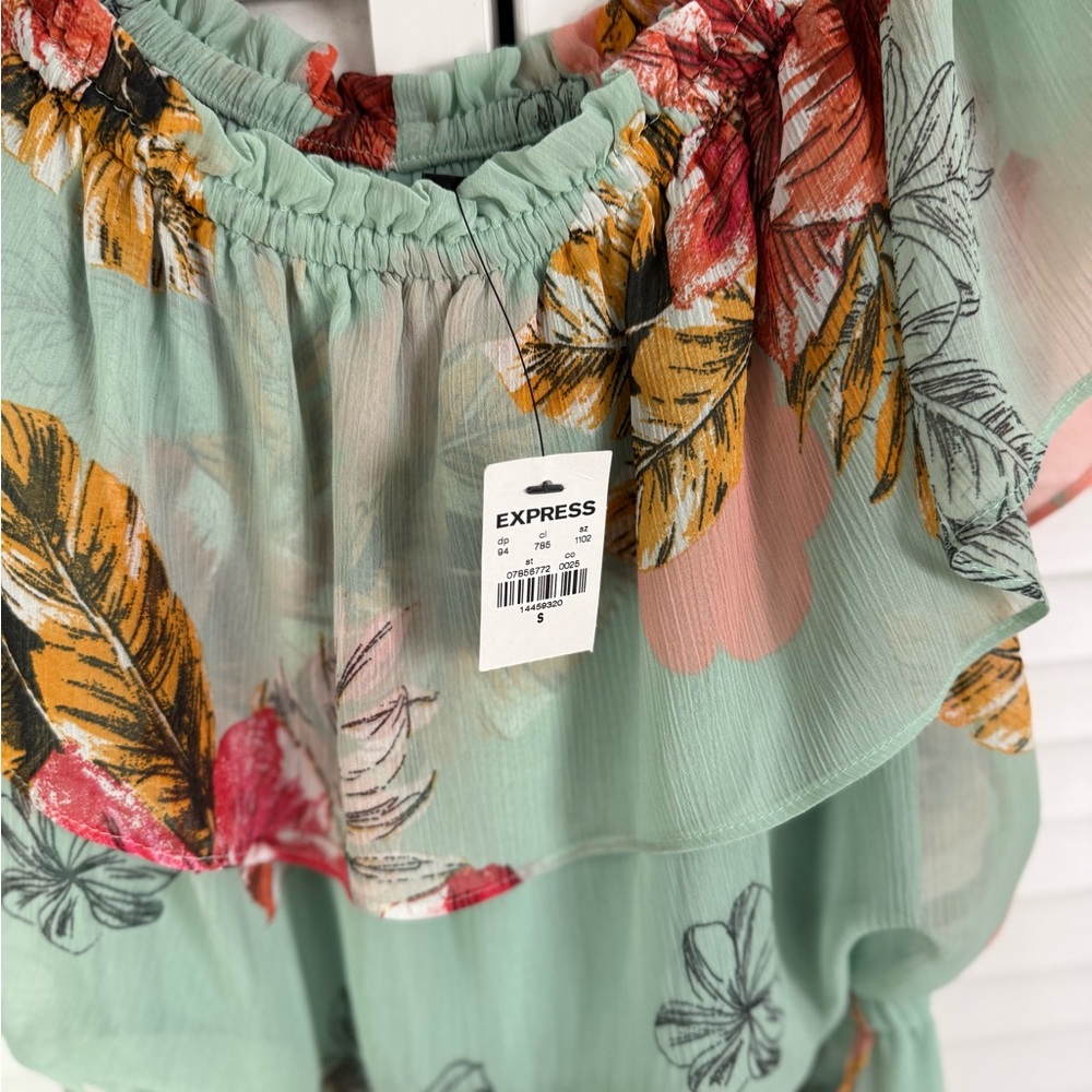 Express Floral Maxi Dress in Mint Green - Picture 3 of 7